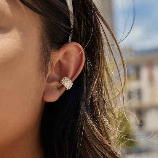 Diamond Dusk Ear Cuff