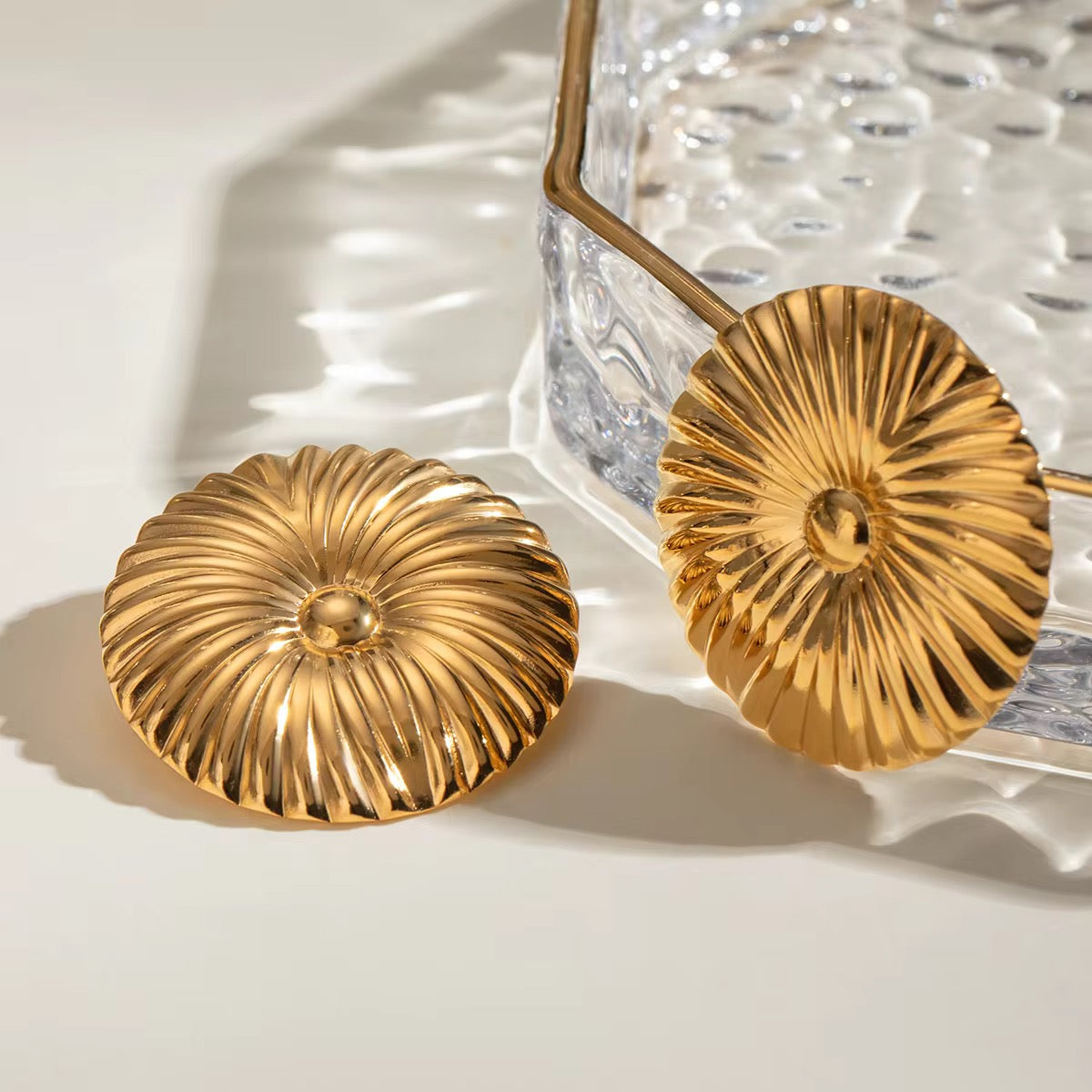 CARNATION EARRINGS
