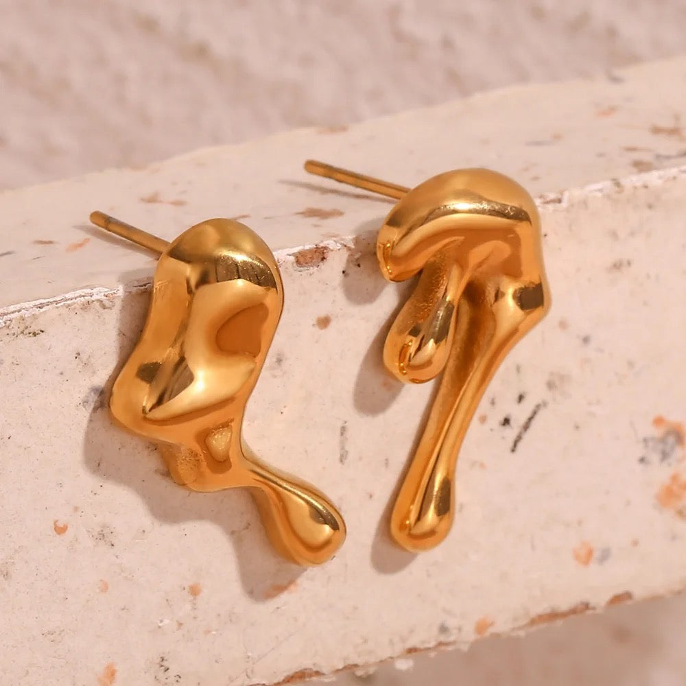 18k Gold Plated Melting Ice Design Stud Earring 💧