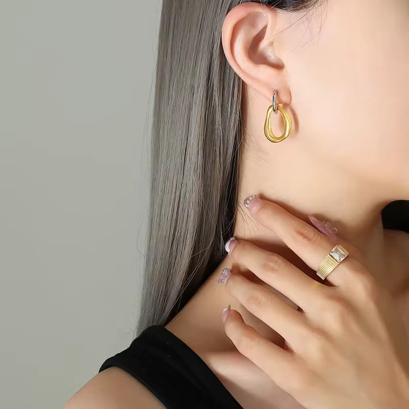 Two-Tone Linked Earrings
