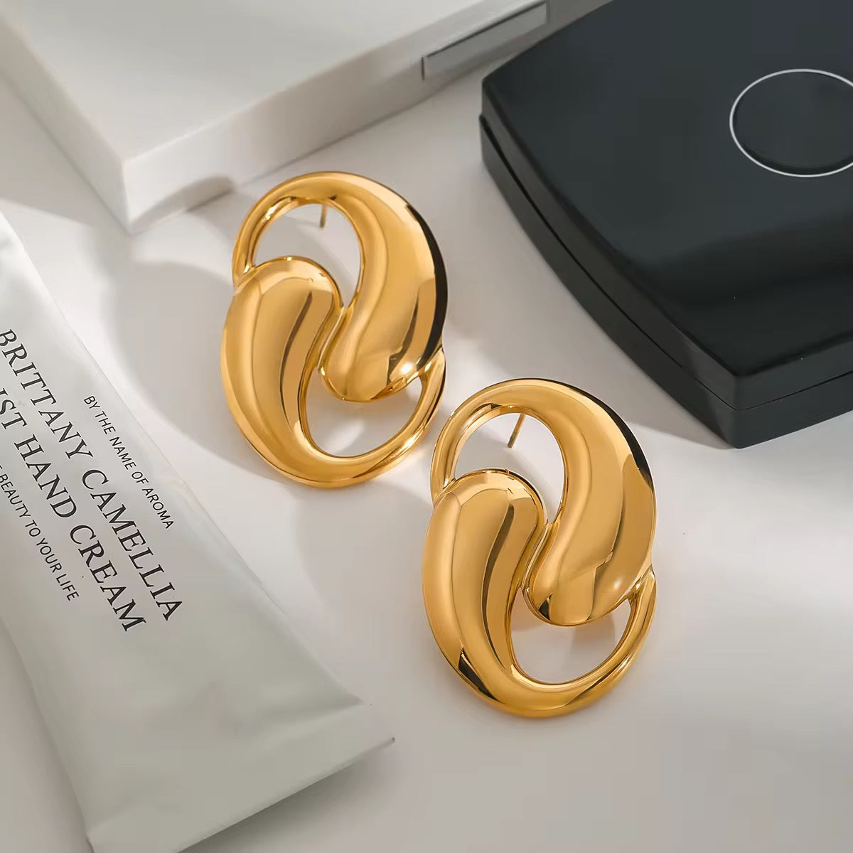 Knot Earrings