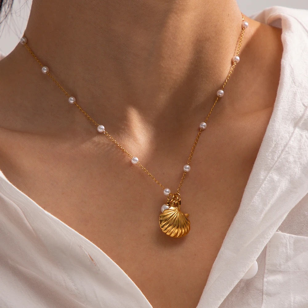 Ocean Starfish Pearl Necklace