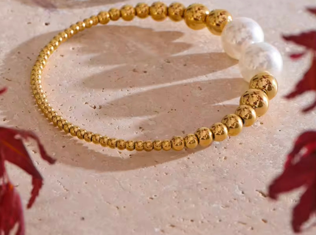 Gigi Glass Pearl Bracelet
