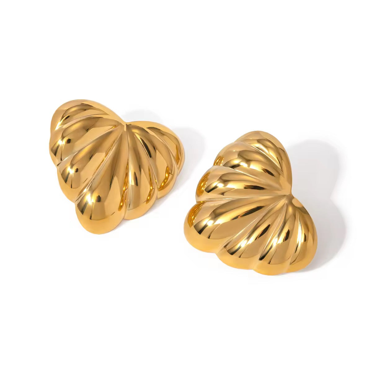 GOLDEN HEART STUD EARRINGS