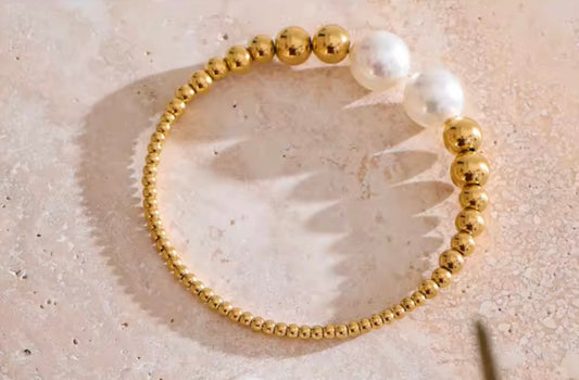 Gigi Glass Pearl Bracelet
