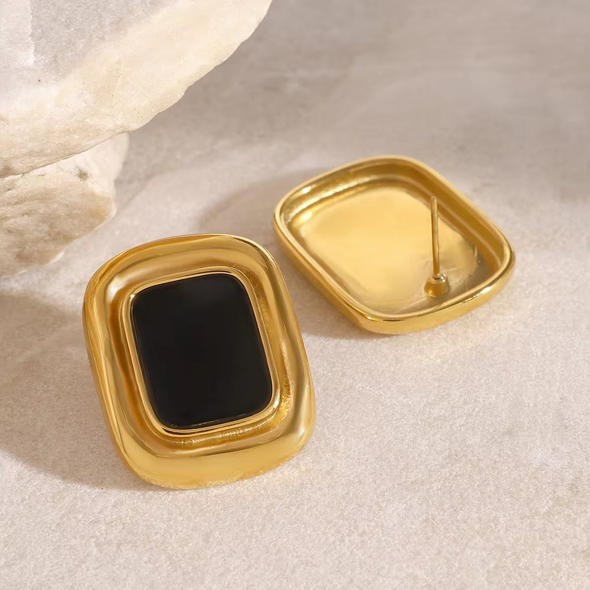 Diana Vintage Earring