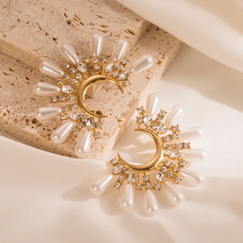 Paris Pearl Earrings