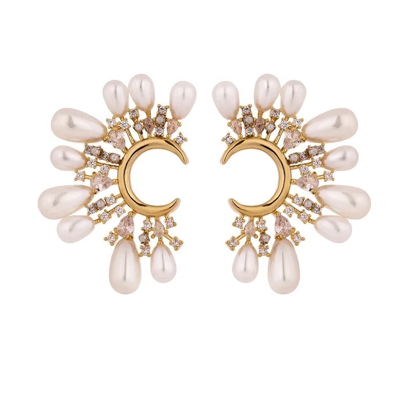 Paris Pearl Earrings