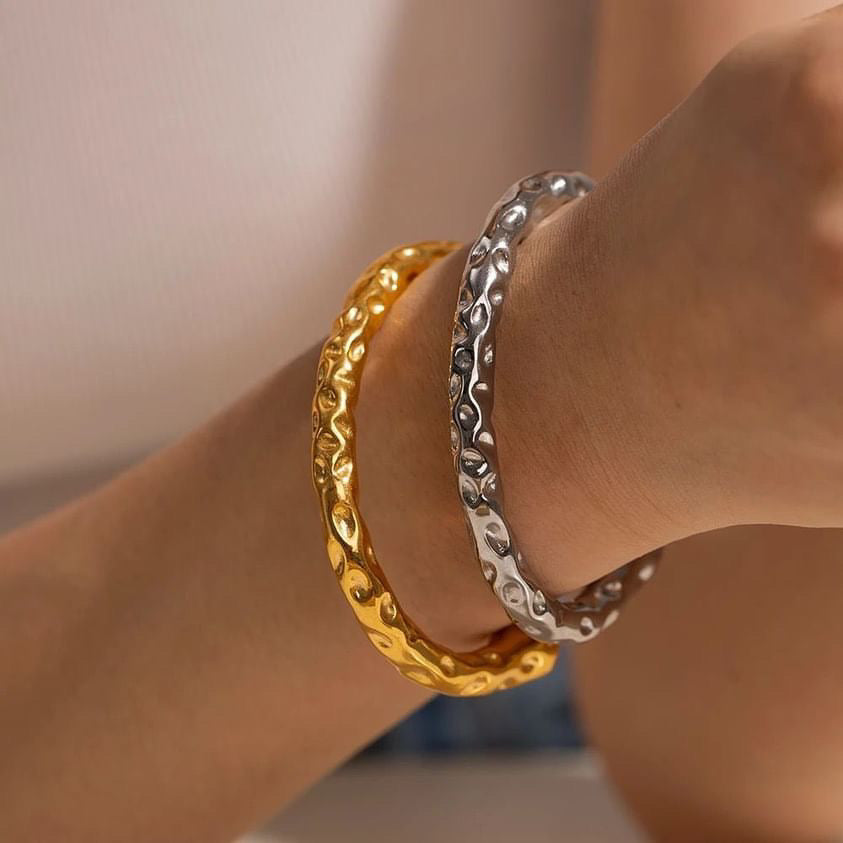 Hammer 18k Gold Plated Open Bracelet