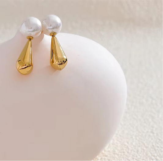 Pearl Gold Drop Earring