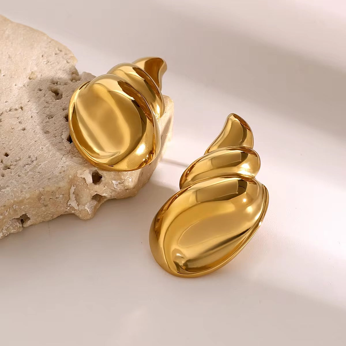 Stella Earring