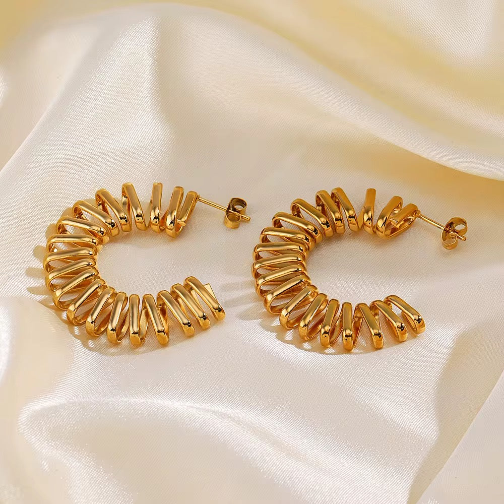 SPIRAL HOOP EARRING