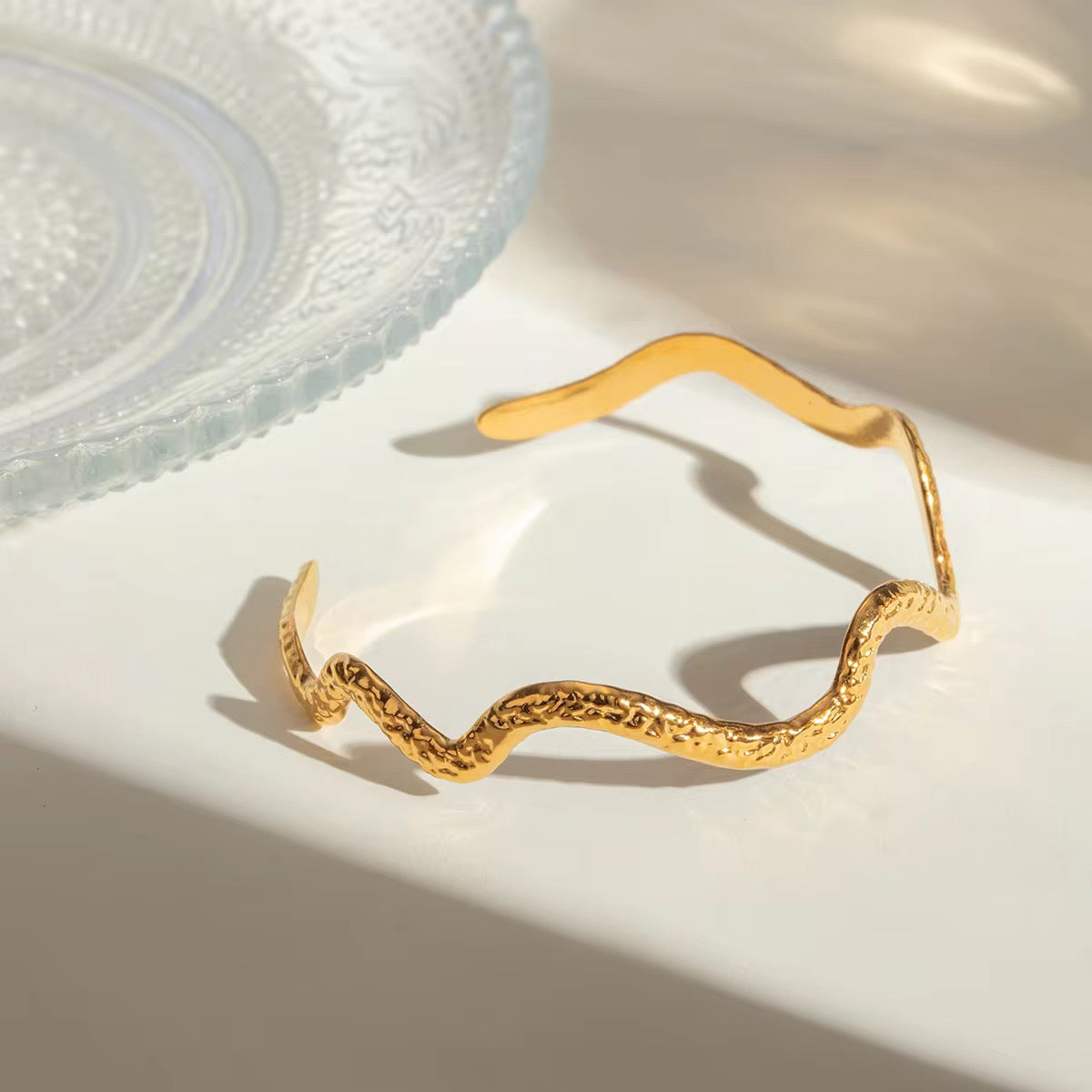 HAMMERED WAVE OPEN CUFF BANGLES