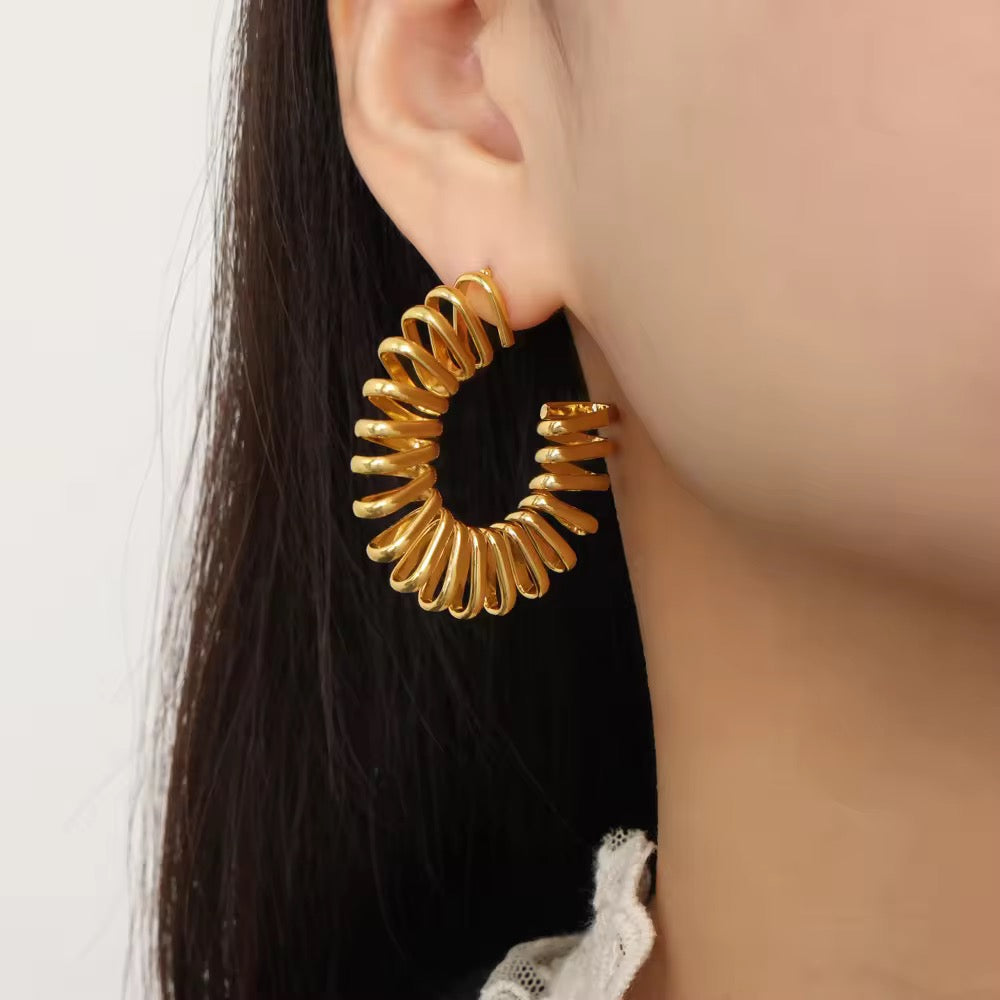 SPIRAL HOOP EARRING