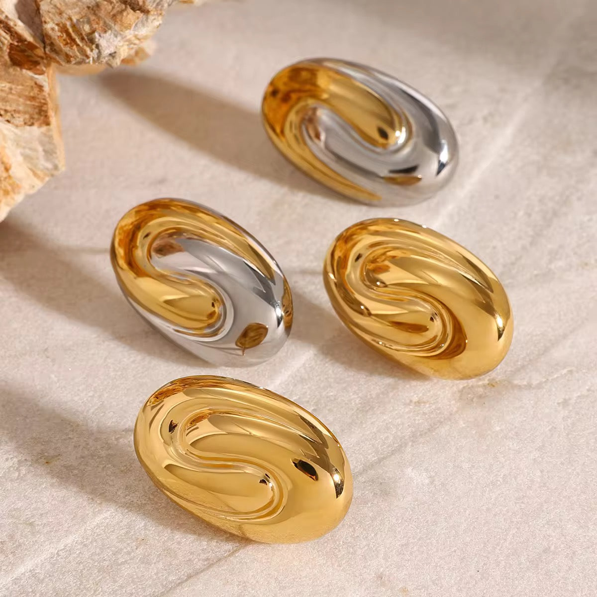 Sascha Gold/ Silver Earring