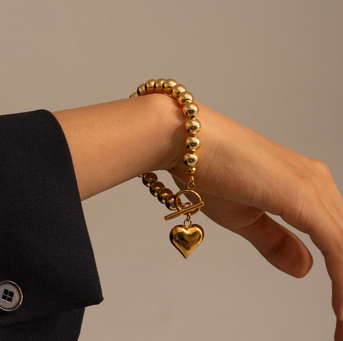 Victoria Heart Charm Bracelet