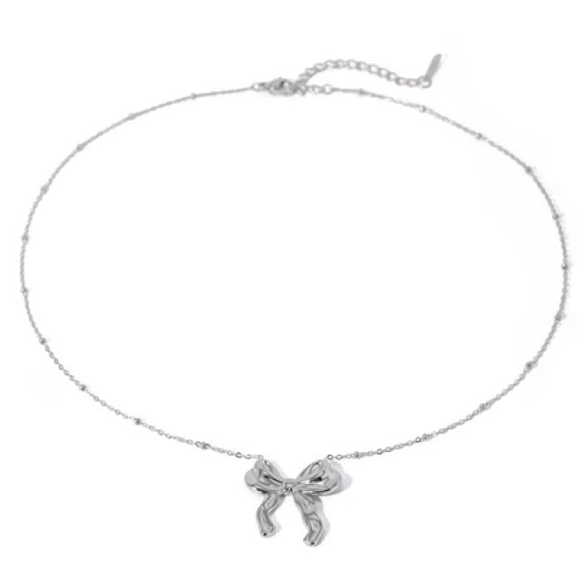 Bow Tie silver necklace