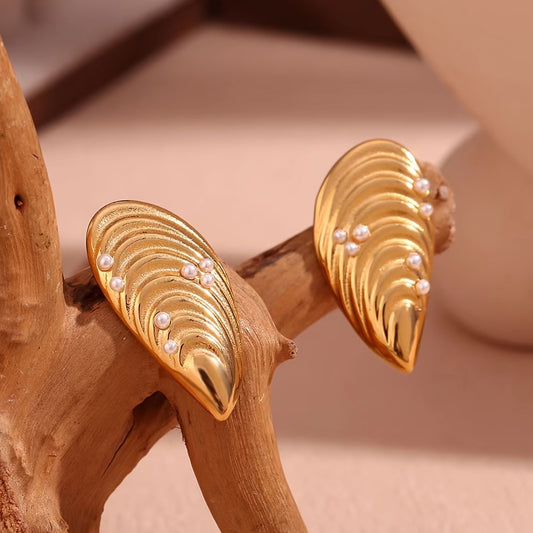 Pearl shell Gold Plated stud  Earring