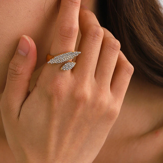 Tulip Zircon Adjustable Ring