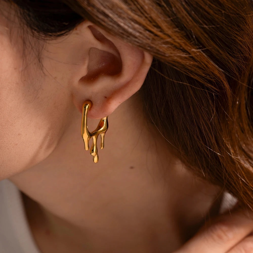 Melting Drop Gold Earrings