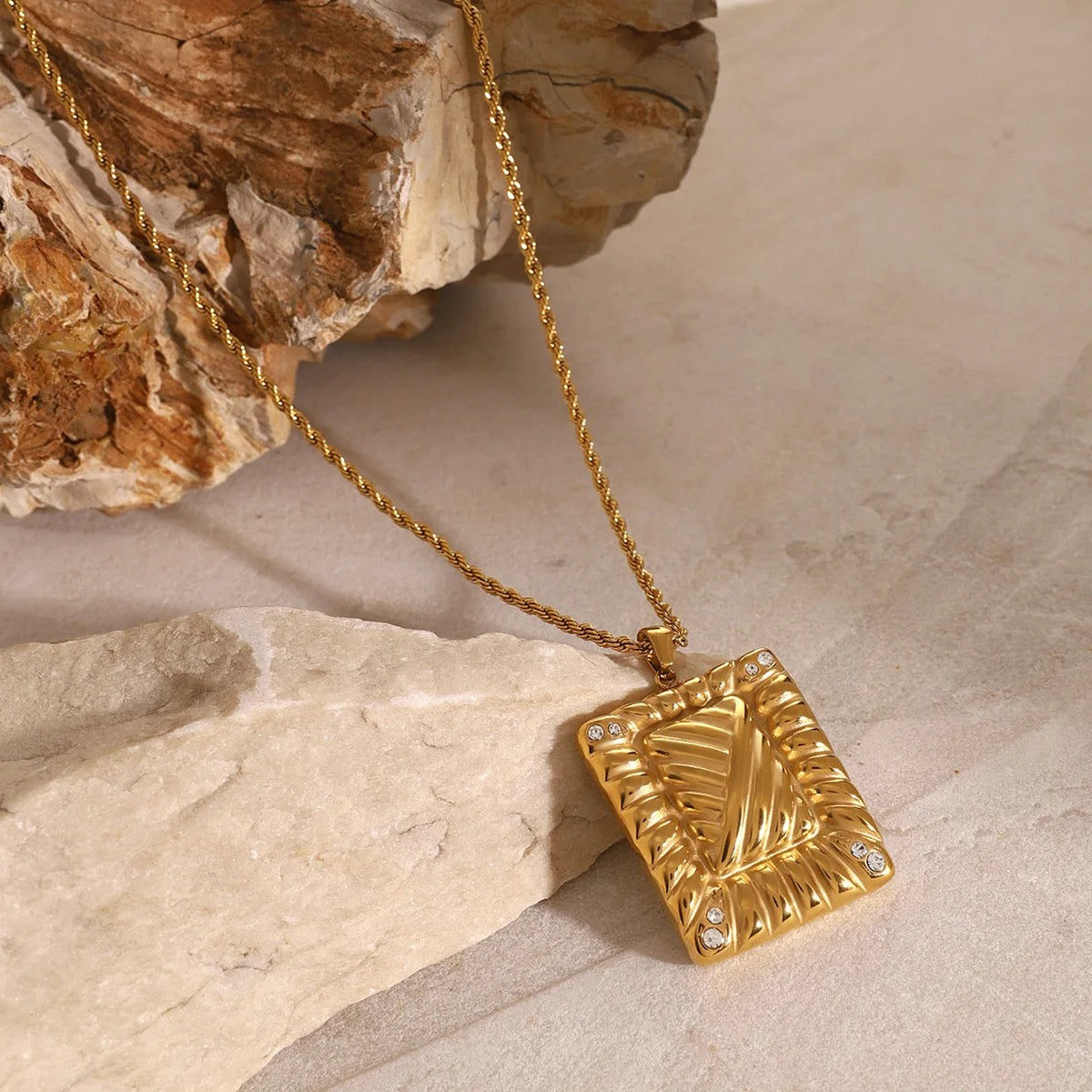 Sienna Vintage Gold Pendant Chain
