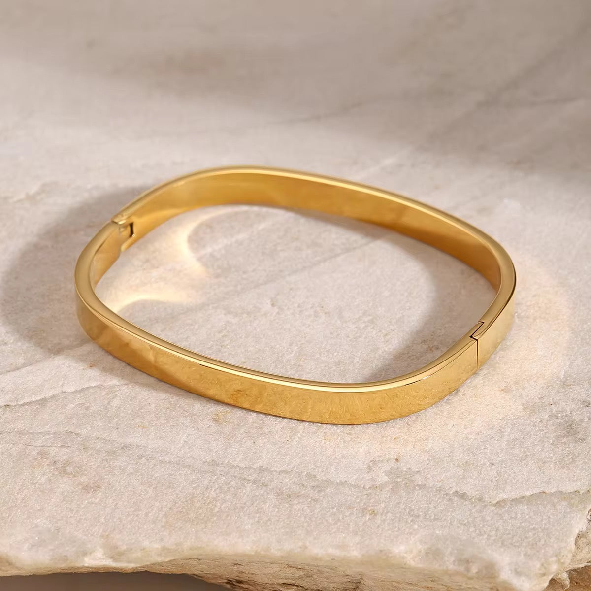 Dilara Gold Bracelet