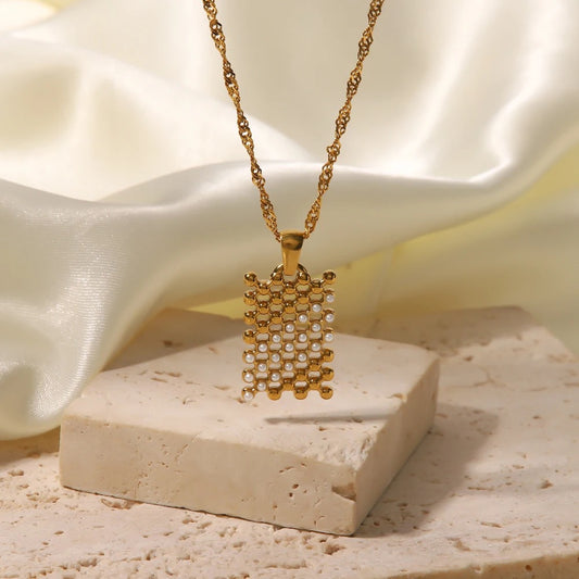 Pearl Minimalist Pendant