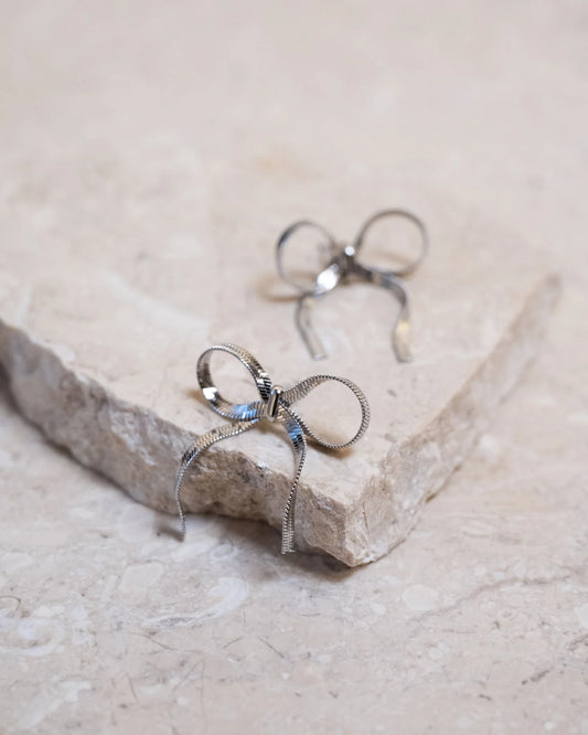 Litmus Bow Earring silver