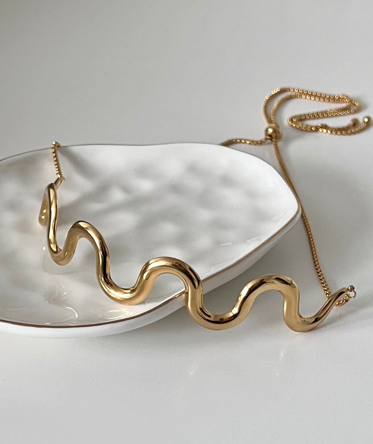 Wave Choker Necklace