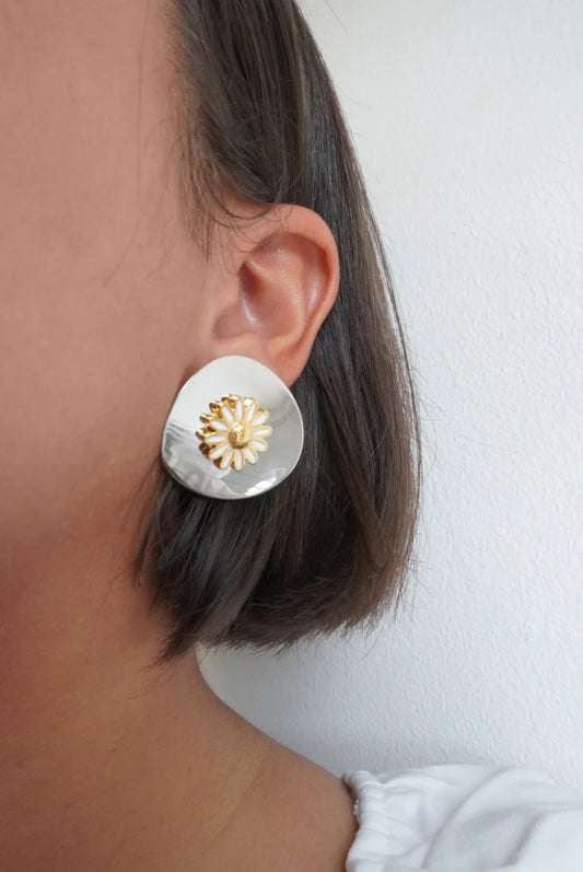 Daisy Flower Stud Earrings