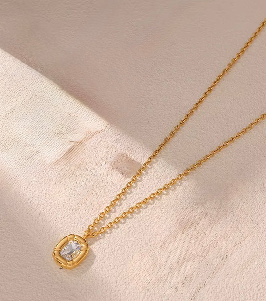 Solitaire Necklace