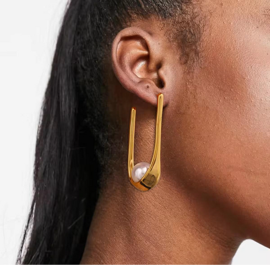 Paris Pearl Earrings