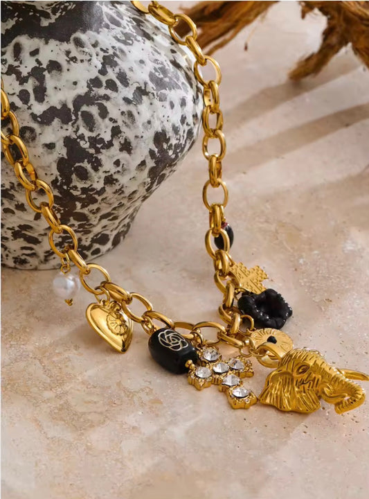 Vintage Amora Necklace