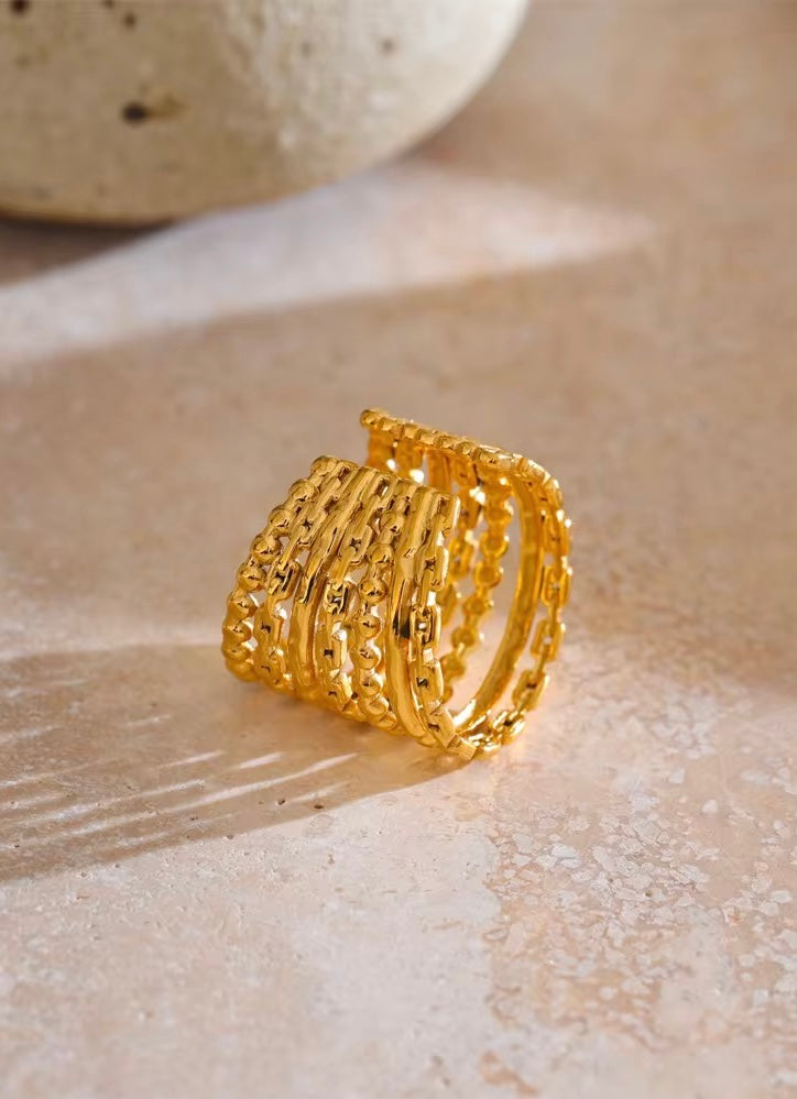 Zoya Adjustable Ring