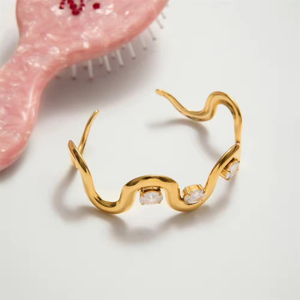 Pure Crystal Wave Bracelet