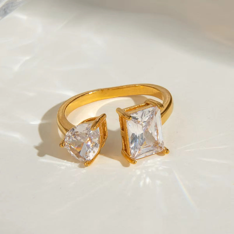 Twin Arc Ring