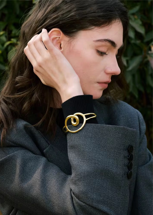 KNOT CUFF BRACELE