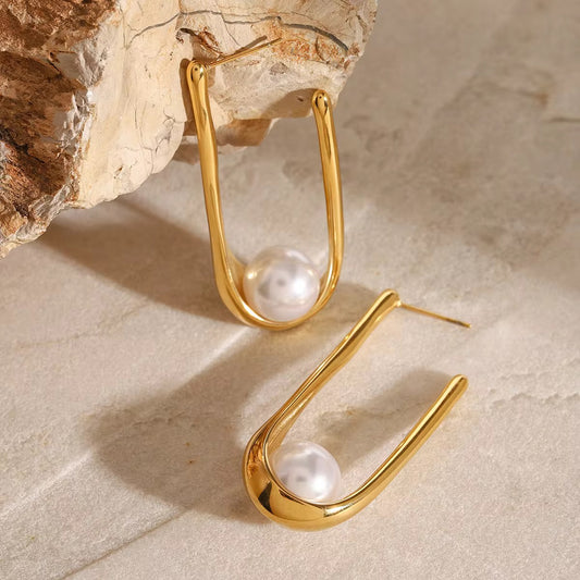 Paris Pearl Earrings