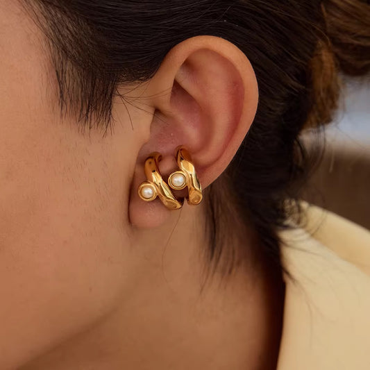 Shell Pearl Ear Cuff