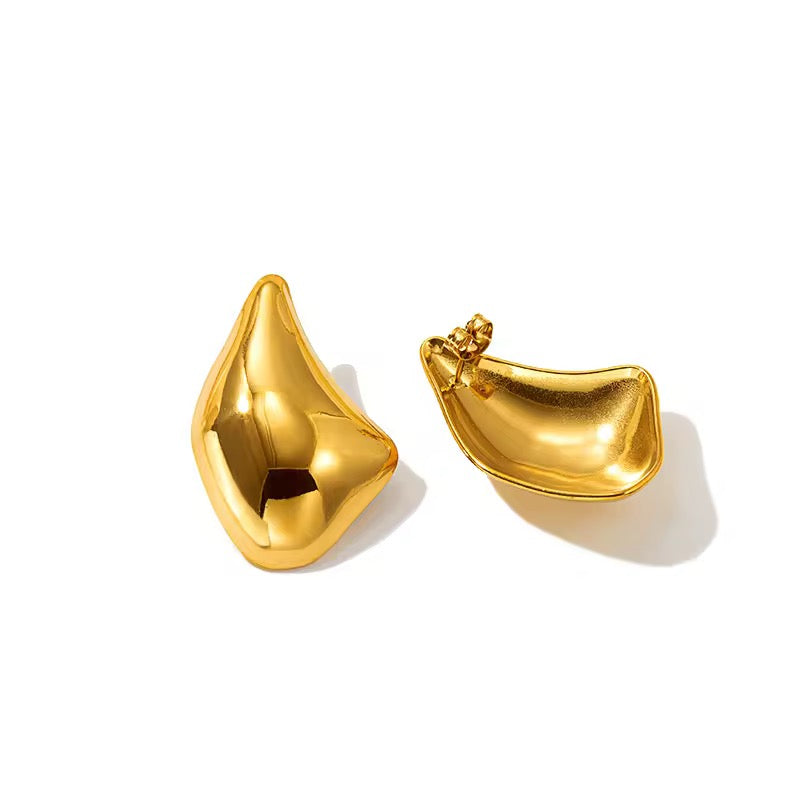 VINTAGE DROP EARRINGS  💧