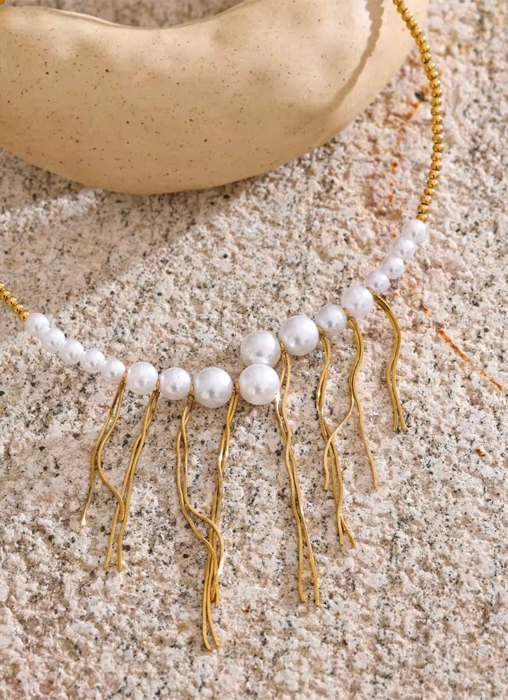Pearls Tassel Drop Necklace