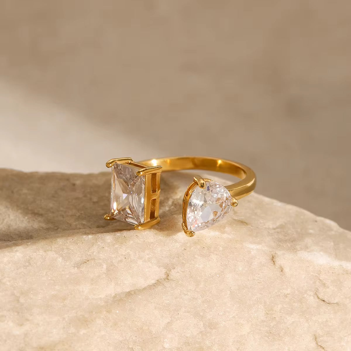 Twin Arc Ring