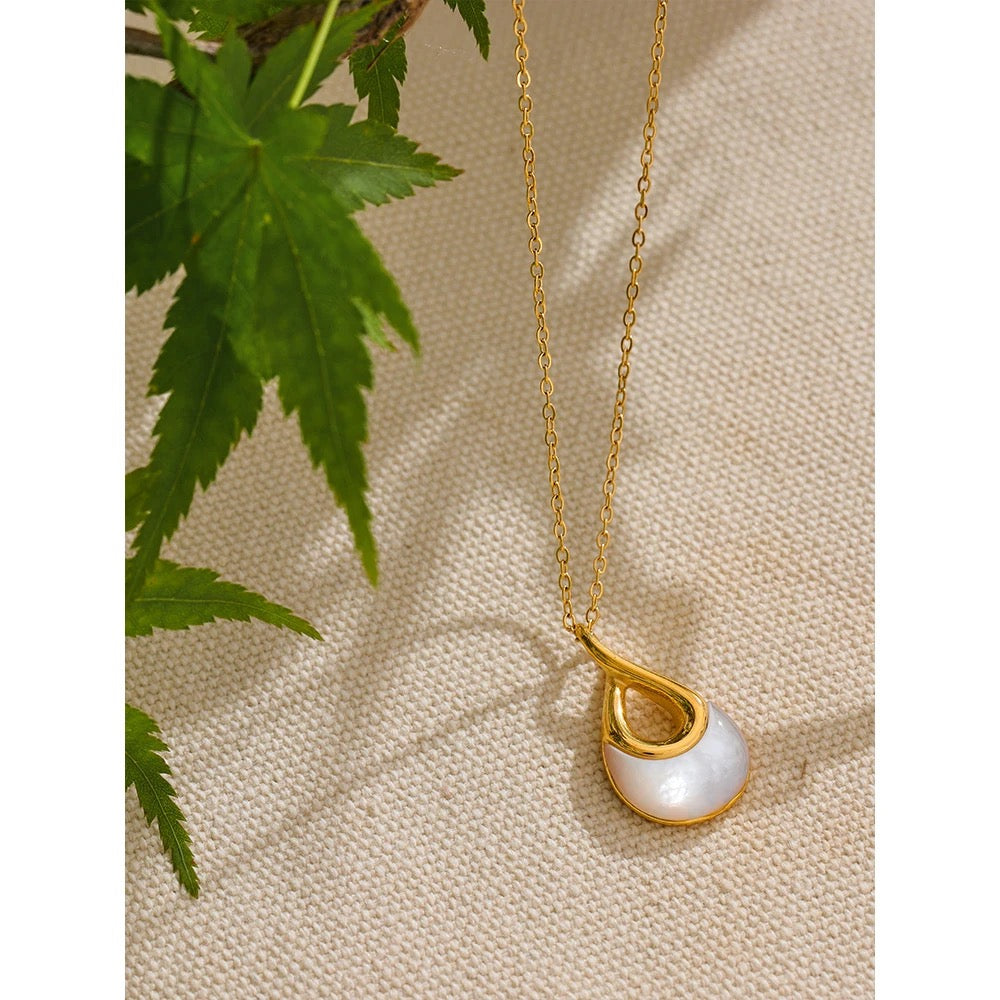 Stone water Drop Necklace