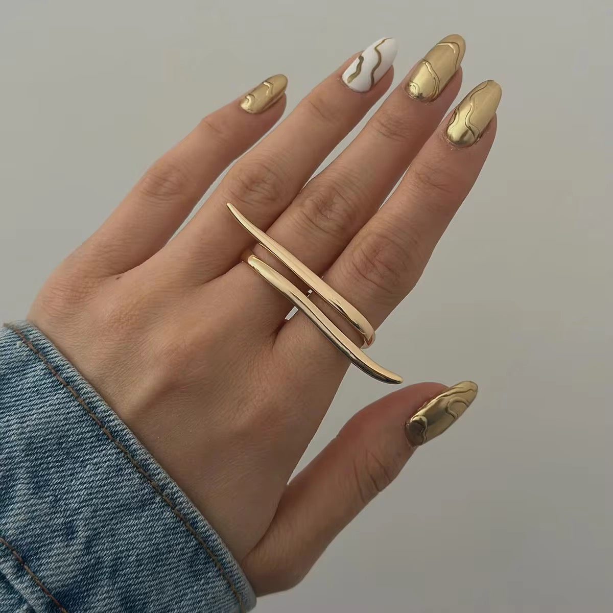Wave Twisted Ring
