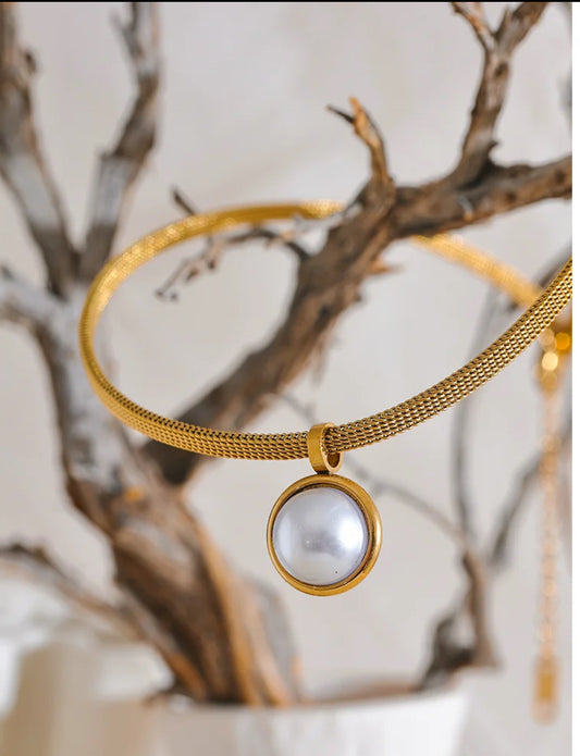 Faris Pearl Choker
