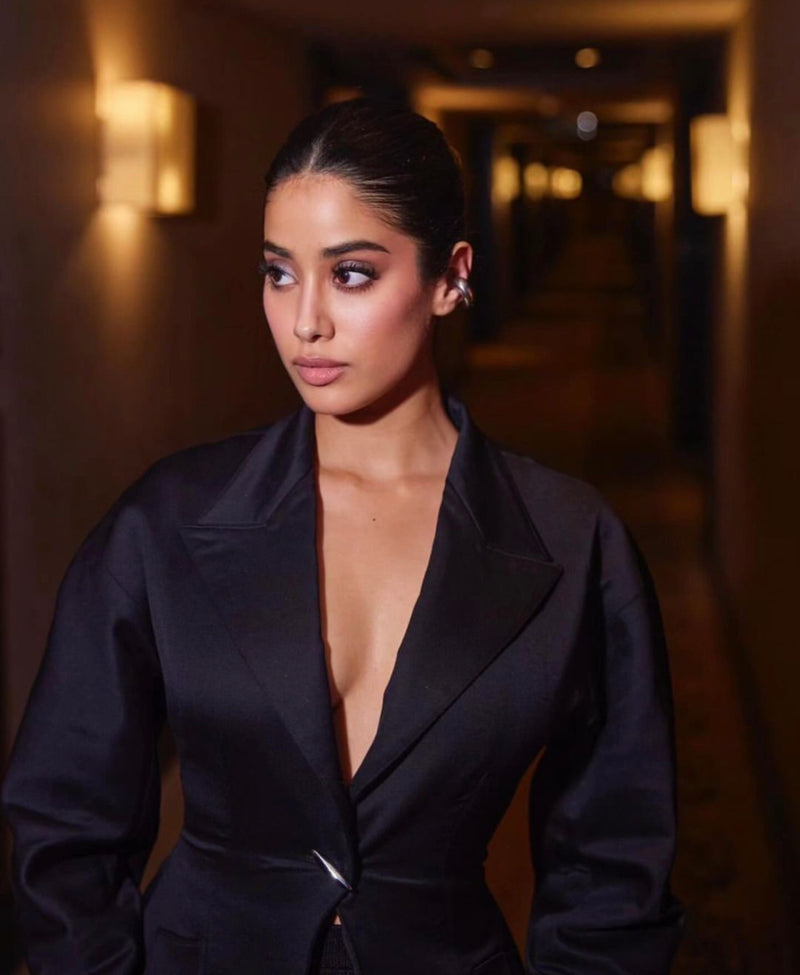 Hollow Chunky Silver Ear Cuff // Janhvi Kapoor