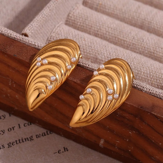 Pearl shell Gold Plated stud  Earring