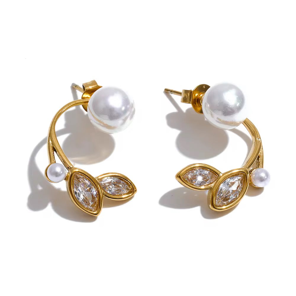 Tulip Pearl Earrings